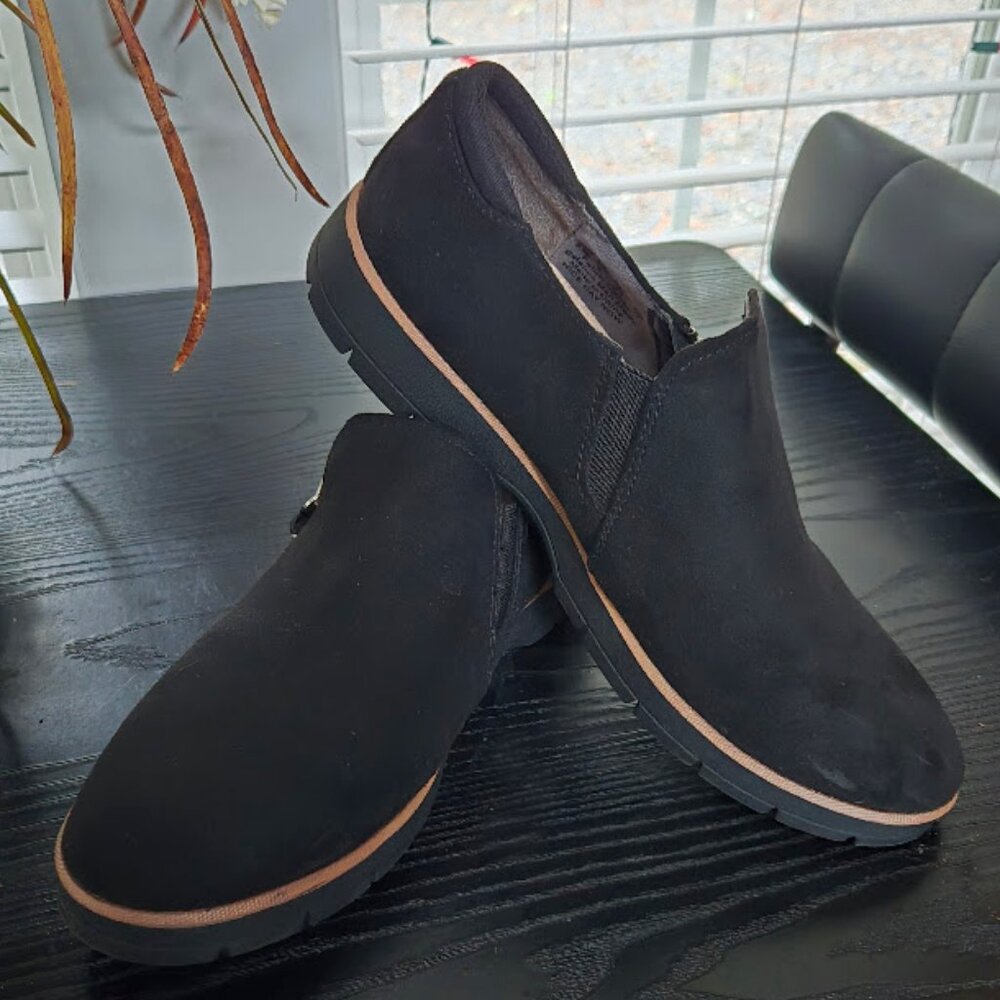 Dr Scholls sz 8.5 Nice Day Now Slip On Black Shoe with side zip closure accent